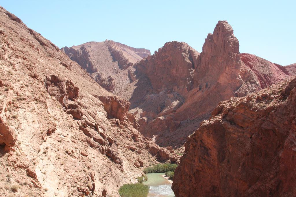 Auberge Le Jardin De La Source Aït Ben Ali Buitenkant foto