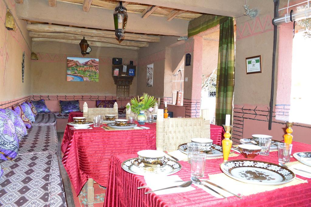 Auberge Le Jardin De La Source Aït Ben Ali Buitenkant foto