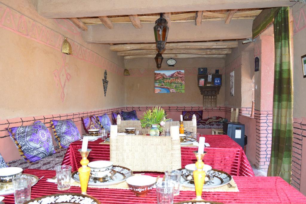 Auberge Le Jardin De La Source Aït Ben Ali Buitenkant foto