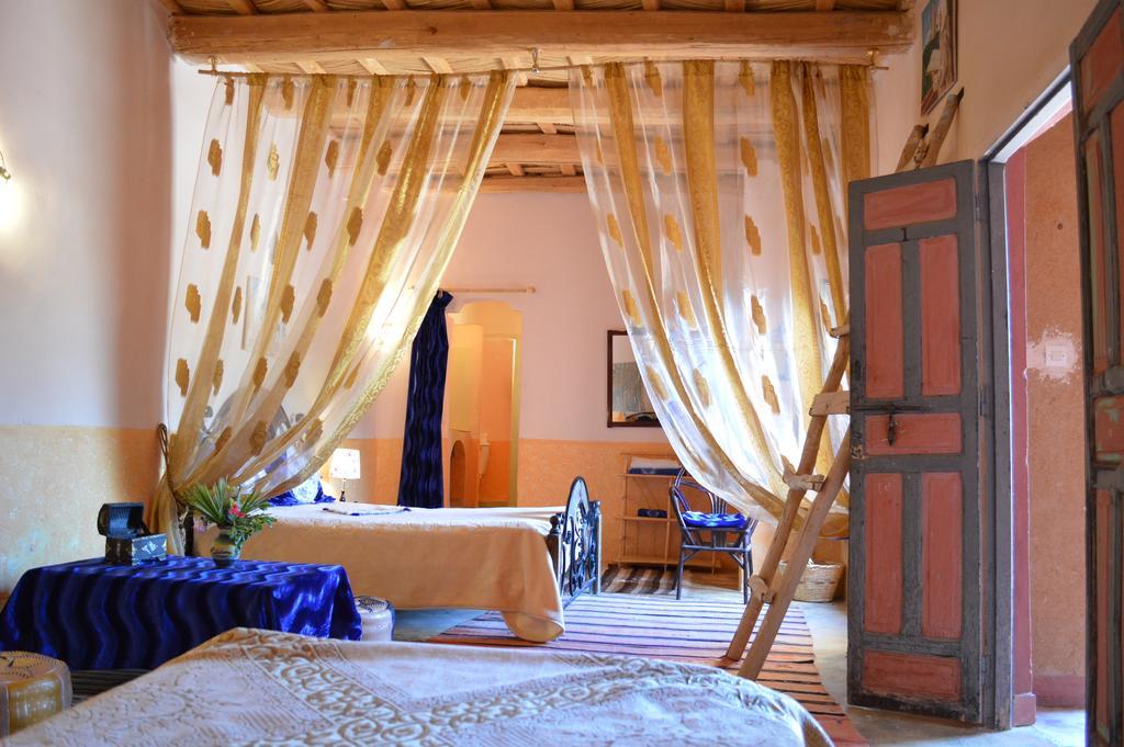 Auberge Le Jardin De La Source Aït Ben Ali Buitenkant foto