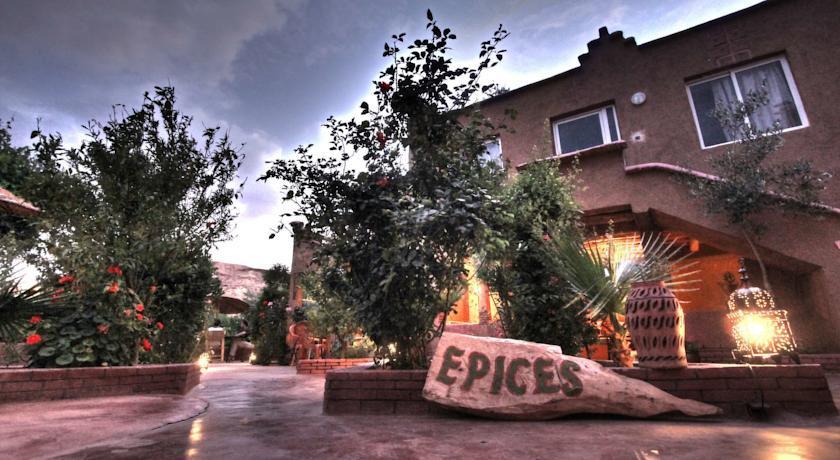 Auberge Le Jardin De La Source Aït Ben Ali Buitenkant foto